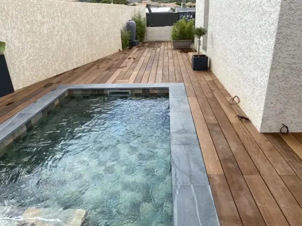 Construction d'une piscine balinaise (6)