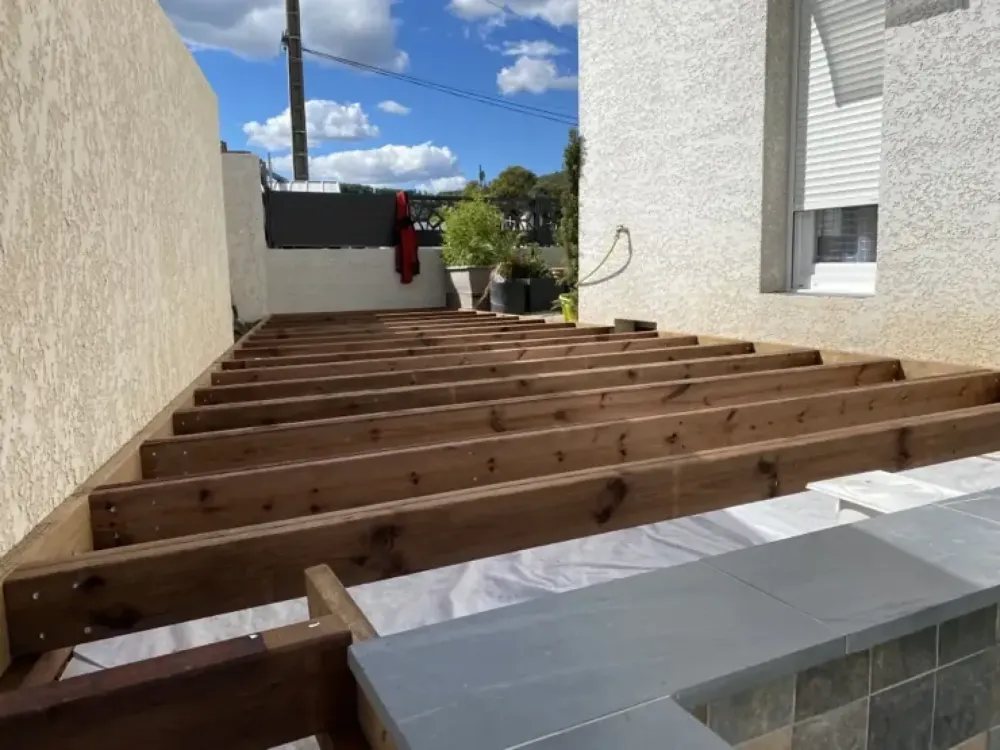 Construction d'une piscine balinaise (15)