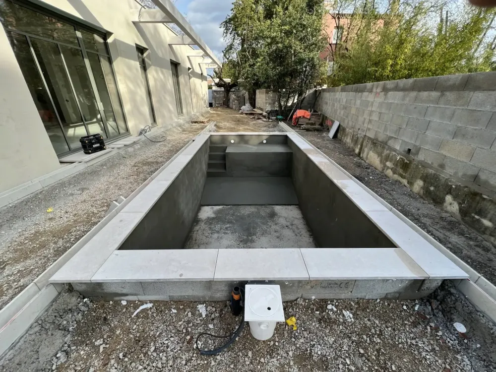 Création de piscine carrelée à Montpellier